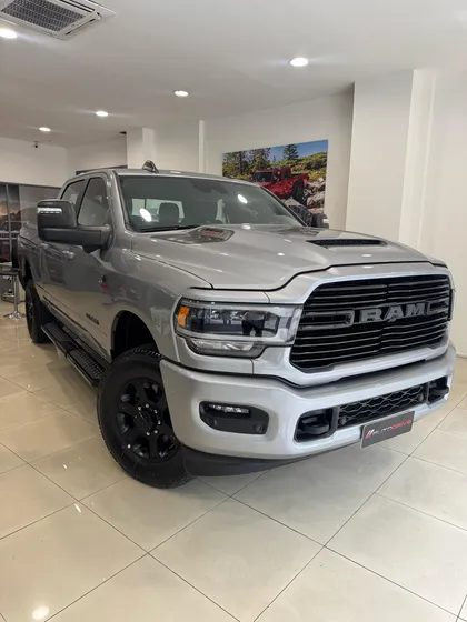 Ram 2500 6.7 Laramie Night Edition At6 350cv 4x4