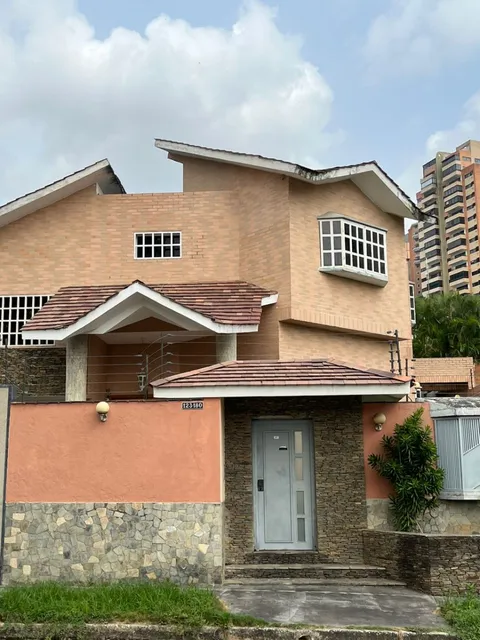 Casa Semi Amoblada De Oportunidad En El Parral (mm969)