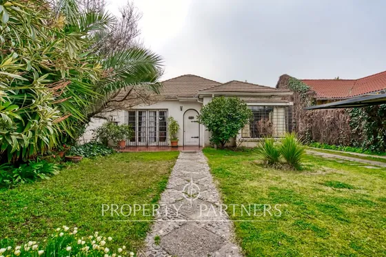 Excelente Ubicación, Casa En Venta En La Reina Cen...