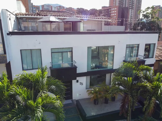 Se Vende Casa En Sabaneta Con Ascensor