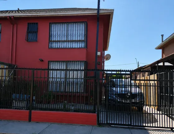 Casa En Venta - Gran Oportunidad En El Rosal, Maipú