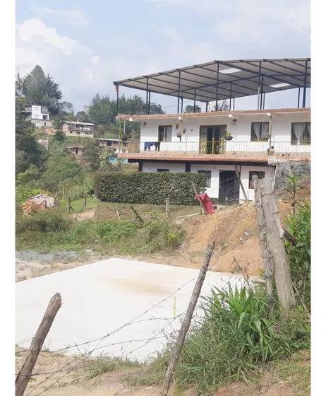 Finca En Venta Vereda El Colorado Guarne Antioquia
