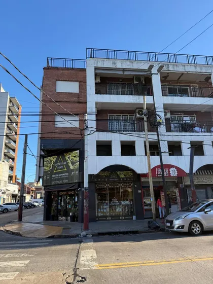 Departamento De 3 Ambientes, Excelente Ubicacion