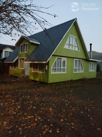 Casa En Arriendo De 5 Dorm. En Valdivia