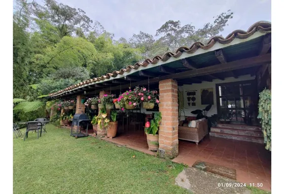 En Venta Finca En Rionegro Vereda El Capiro Con Pesebrera Y Fonda!