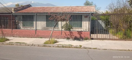 Casa En Venta De 4 Dorm. En Puente Alto