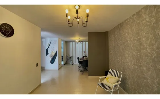 Venta De Hermosa Casa Medianera Sector Avenida Sur Pereira