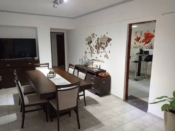 Hermoso Departamento 2 Dorm Con Cochera Sobre Avenida Freyre. Apto Crédito.