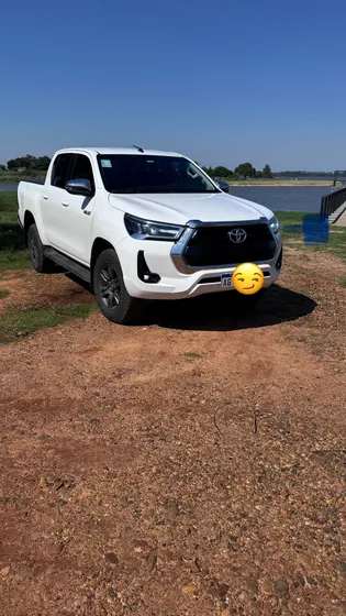 Toyota Hilux Pick-up 2.8 Cd Srv 177cv 4x2 At