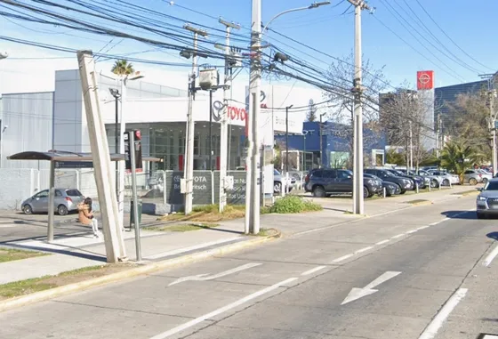 Arriendo Local Comercial A Pasos De Mall Vivo Los Trapenses