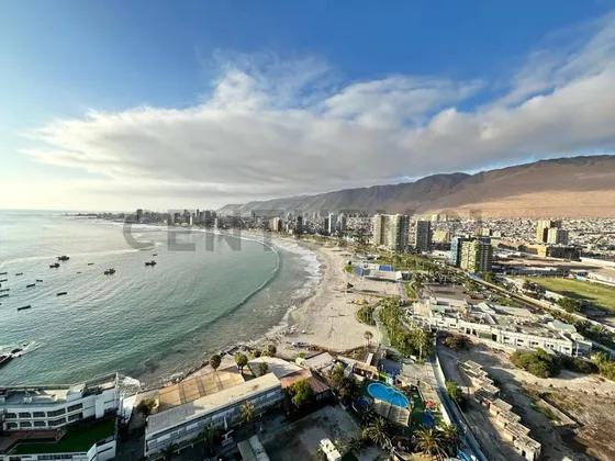 Amplio Departamento En Arriendo Primera Línea