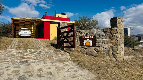 Alquiler Temporario Casa 2 Dormitorios San Antonio De Arredondo Con Cochera