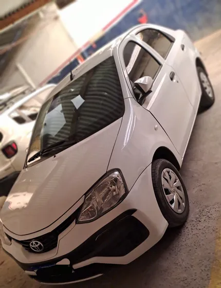 Toyota Etios 1.5 Sedan X
