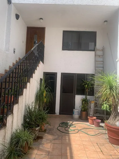 Venta Casa Clz. Del Hueso, Inversionistas !!