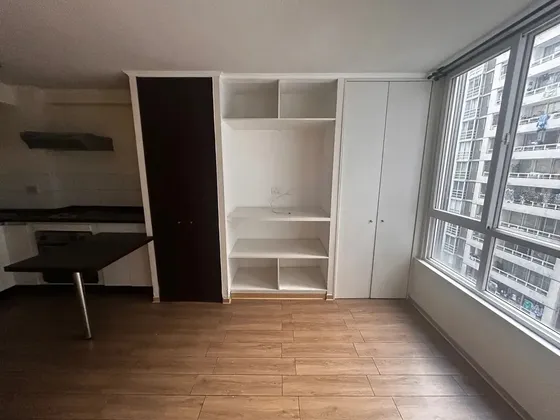 Arriendo Estudio Metro Las Rejas
