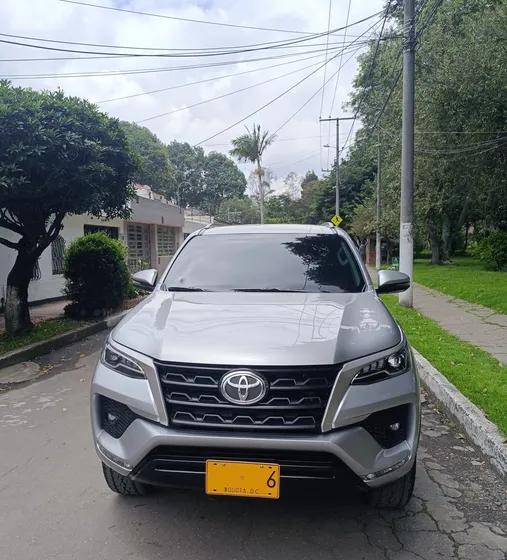 Toyota Fortuner 2.7l