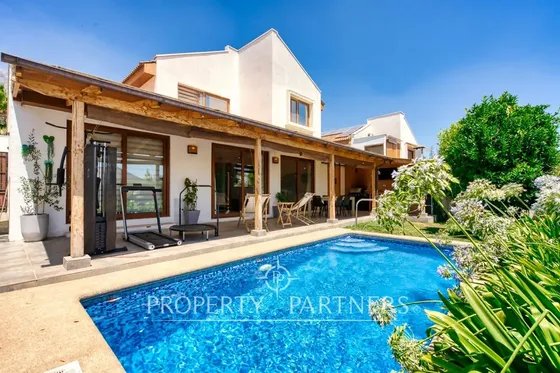 ¡gran Oportunidad En Condominio Cumbres Peñalolén!