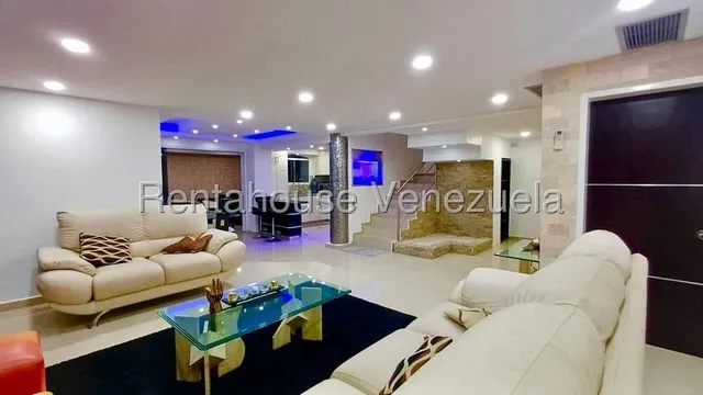 Daniela Linarez Vende Casas Bella Tranquila En Estratégica Zona Del Centro De Cabudare Amplia Con Todos Los Servicios Básicos Contactame                                                                