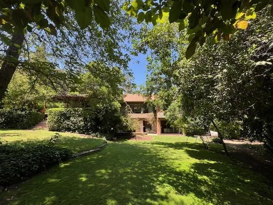Casa En Condominio Venta De 5d/4b. En Lo Barnechea