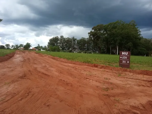 Terreno De 450 M2, Localizado Em Condomínio Fechado