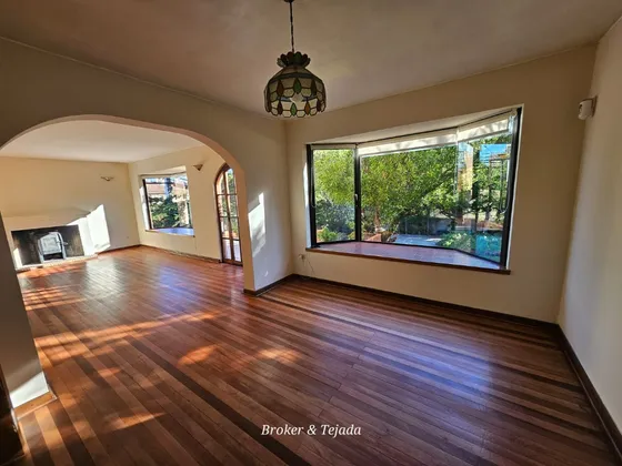 Broker Bosques De M. Excelente Propiedad 6d-4b-gran Patio -