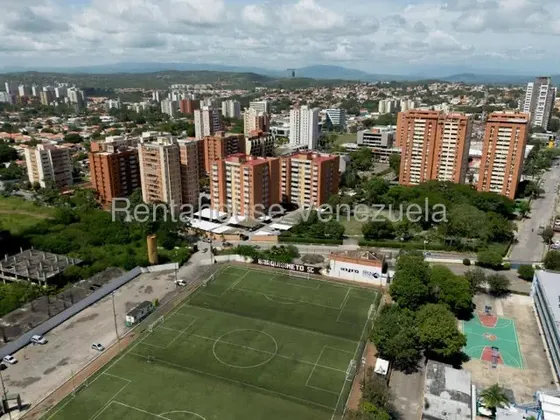 Ivonne Bracho Vende Espacioso Apartamento A Estrenar En Excelente Conjunto Residencial Conectado A Planta Eléctrica. #26-3904