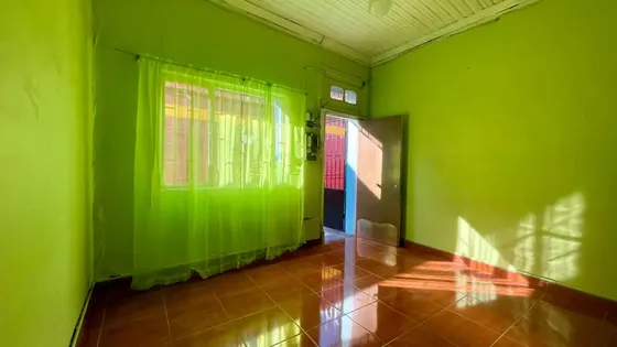 Casa En Venta En Parque Los Reyes, Santiago