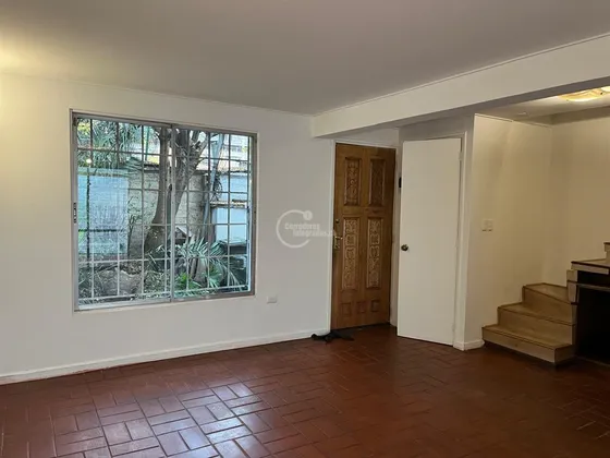 Casa En Arriendo De 4 Dorm. En Ñuñoa
