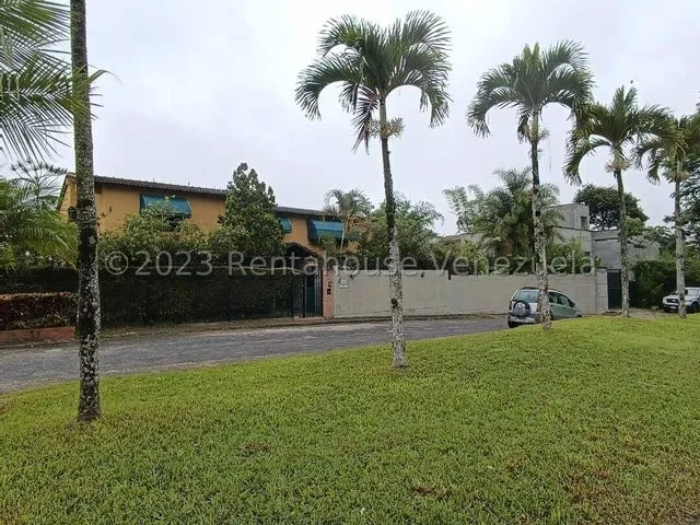 Casa En Venta - La Lagunita Country Club - 23-34028 - Ncg