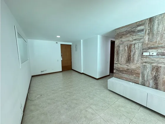 Apartamento En Arriendo Castropol Medellín