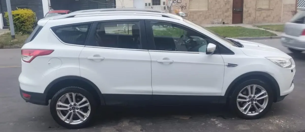 Ford Kuga 2.0 Titanium AT AWD565576036831744004