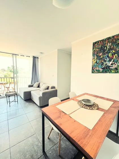 Av Rene Schneider/ Condominio/impecable