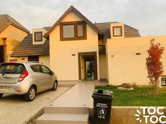 Hermosa Casa Cómo Nueva En Condominio Cerrado En Alto Macul