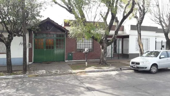 Casa,venta,permuta,padua, Merlo, Ugazio Propiedades