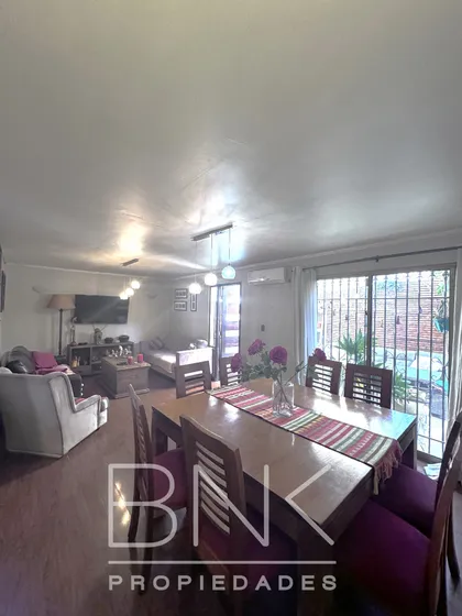 Casa En Venta 4dormitorios, 3baños, 2estacionamientos Ñuñoa