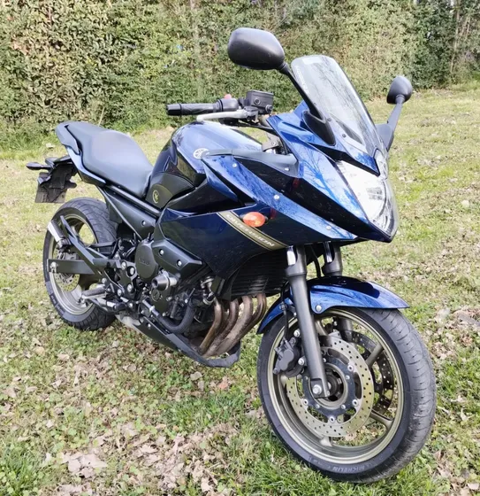 Yamaha Xj6