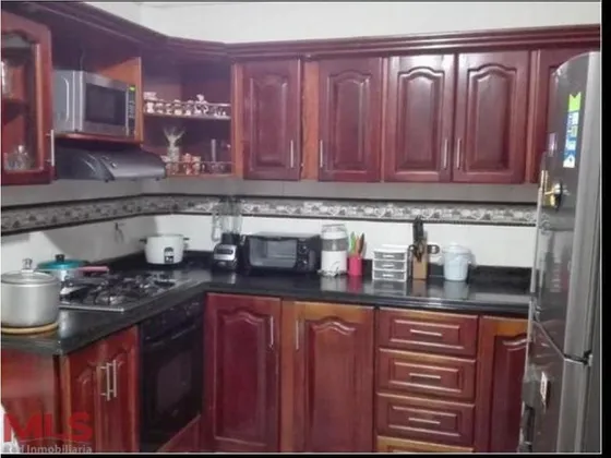 Casa Con Muy Buena Área(mls#232260)