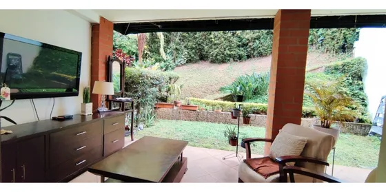 Casa Para Venta En Poblado Sector Tesoro
