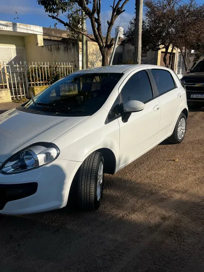 Fiat Punto 1.4 Attractive Pack Top Uconnect