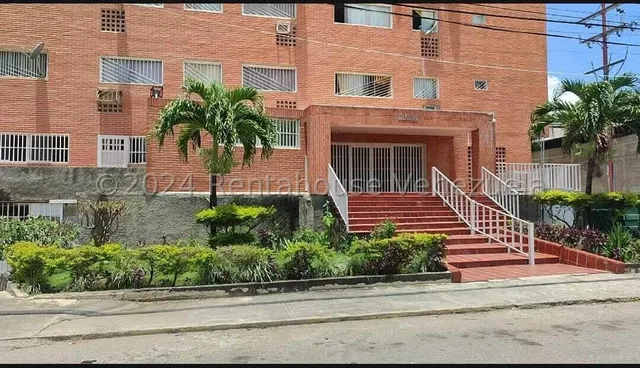 Jip 25-4742. Rent-a-house Vende Apartamento De Nueva Data, Con 70 Mts2, 2 Hab, 2 Baños, Conectado A Pozo, Salon De Fiesta, Maletero Y Mucho Mas. En Urb. El Recreo La Victoria.