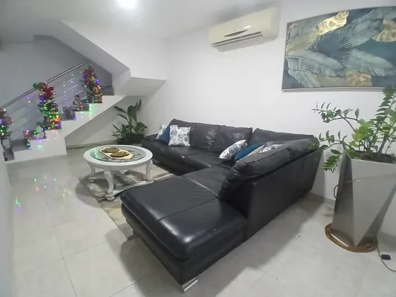 En Venta Hermosa Casa En Trapiche Villas