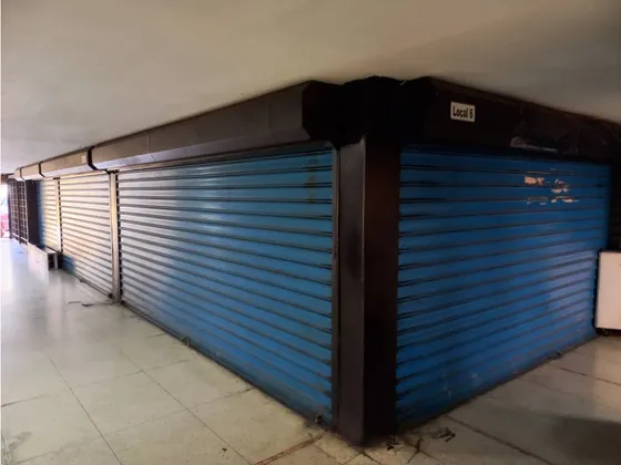 Venta Local Comercial Puerta Del Este La California Norte, Caracas.