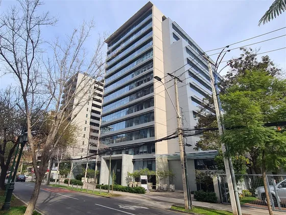 Local Comercial Arriendo Las Condes Pza. Perú 320 M2 Fachada