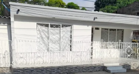 Casa Con Excelente Ubicación Cerca Al Centro Comercial San Fernando Plaza Cod. 54513