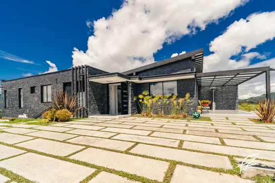 Hermosa Casa En La Ceja 