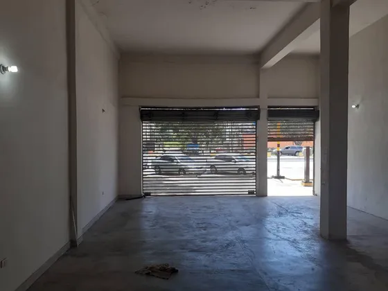Alquila O Vende  Edificio Comercial Ubicado La Alegria , C/s