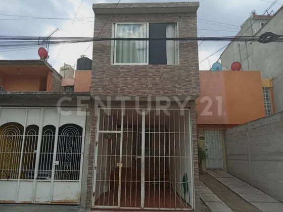 Casa En Venta, Los Heroes Ecatepec Sección V, Ecatepec De Morelos, Méx.