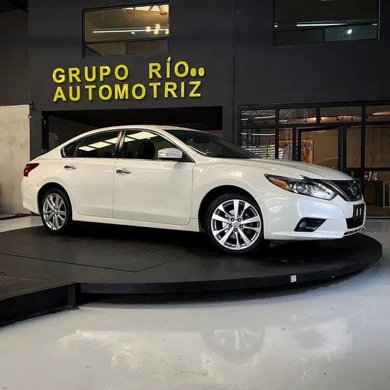 Nissan Altima 3.5 Exclusive At