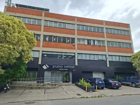 Piso De Oficinas Y Almacenaje - Industrial/comercial - La Urbina, Caracas - 1.000 Mts2