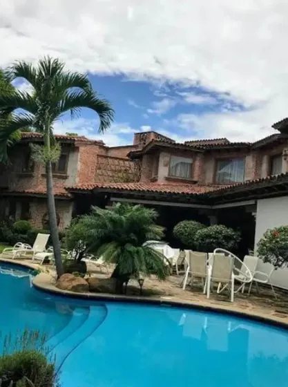 Residencia En Renta En Fraccionamiento Con Estricta Vigilancia